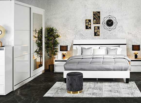 Bedroom set in white and grey